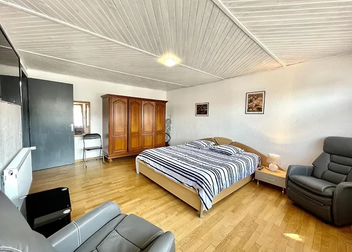 Residence Louis Petite Maison